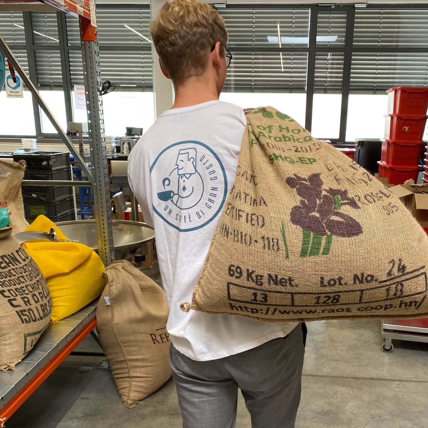 UPCYCLING: GEBRAUCHTE KAFFEESÄCKE